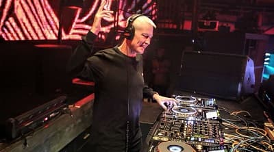 Christopher Lawrence